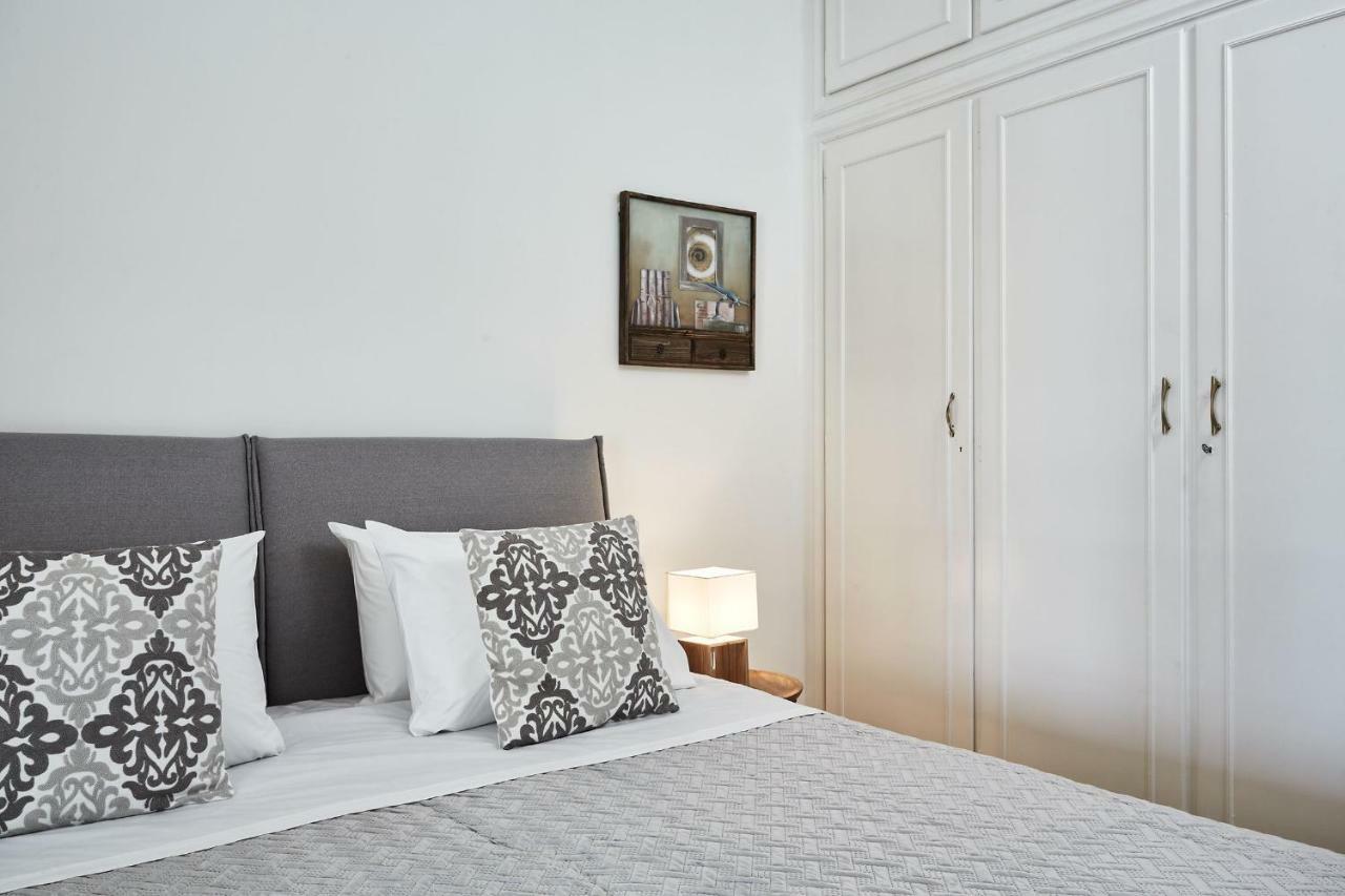 Chic One Bd Apartment With Hilton View Atenas Exterior foto